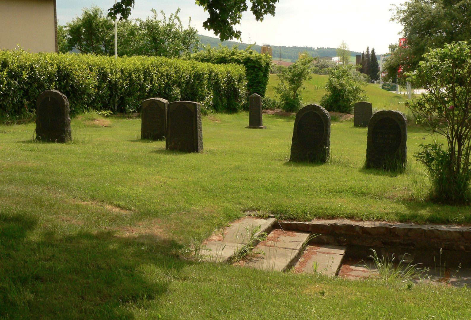 Jüdischer Friedhof Aerzen Steine Treppe